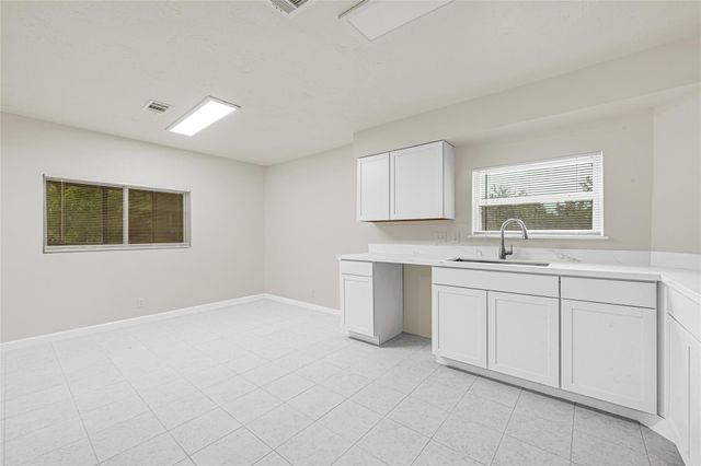 3302 Prairie Drive, Dickinson, TX 77539