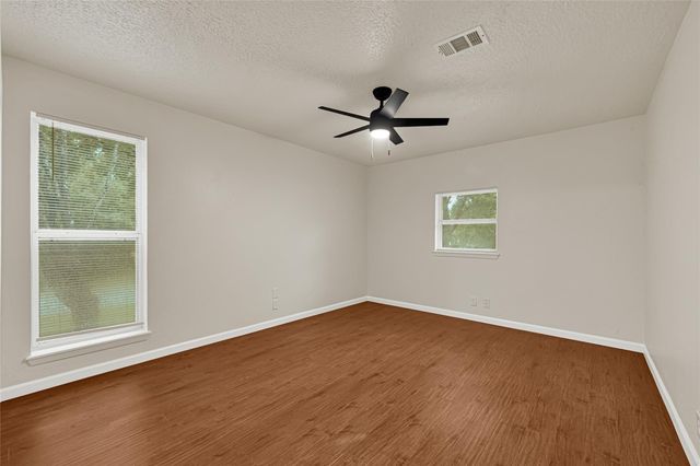 3302 Prairie Drive, Dickinson, TX 77539