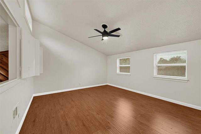3302 Prairie Drive, Dickinson, TX 77539