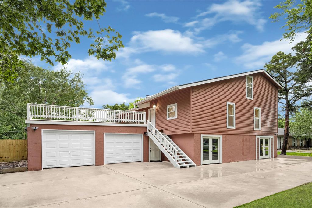 3302 Prairie Drive, Dickinson, TX 77539