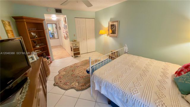 3241 Holiday Springs Blvd 108, Margate, FL 33063