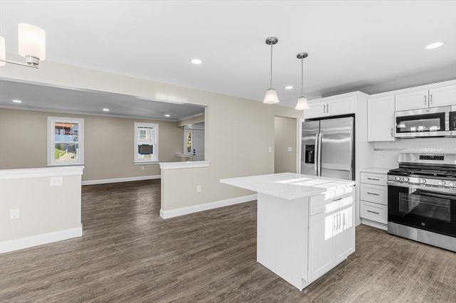 1001 Bay Street, Fall River, MA 02724