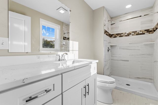 1001 Bay Street, Fall River, MA 02724