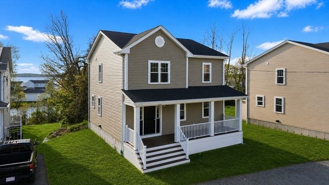 1001 Bay Street, Fall River, MA 02724