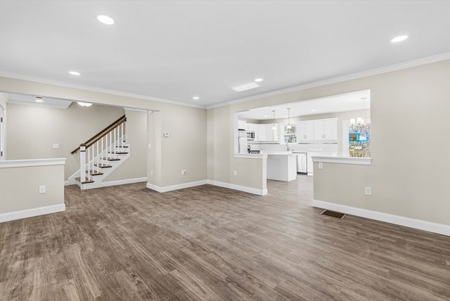 1001 Bay Street, Fall River, MA 02724