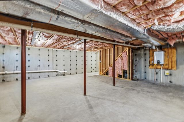 1001 Bay Street, Fall River, MA 02724