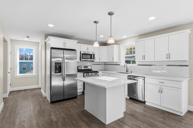 1001 Bay Street, Fall River, MA 02724