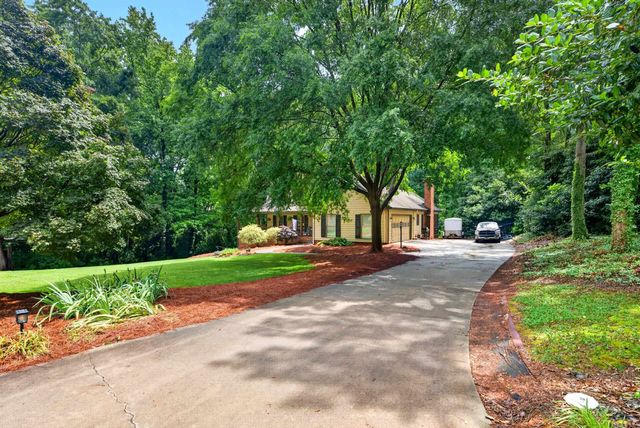 307 Thornhill Drive, Spartanburg, SC 29301