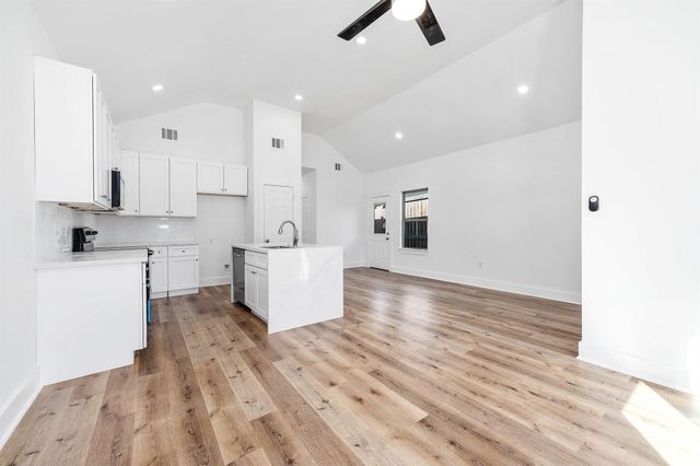 16978 W Hammon, Montgomery, TX 77316