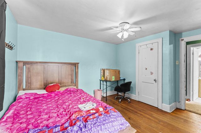 180 Neal Avenue, Newark, OH 43055