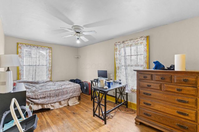 180 Neal Avenue, Newark, OH 43055