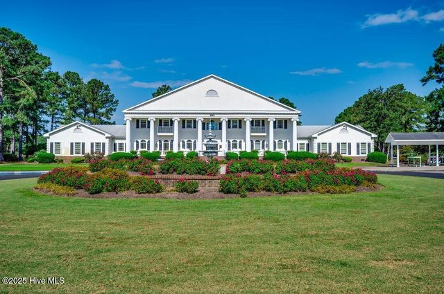 8761 Nashville Drive NW, Calabash, NC 28467