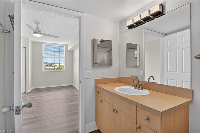 8754 River Homes LN 8206, Bonita Springs, FL 34135