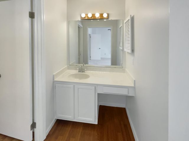 1947 Rockdale Drive, 33, Columbus, OH 43229