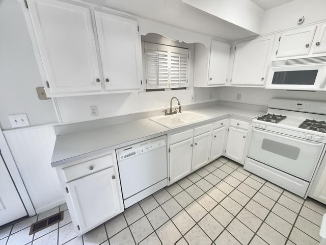 1947 Rockdale Drive, 33, Columbus, OH 43229