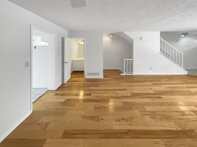 1947 Rockdale Drive, 33, Columbus, OH 43229