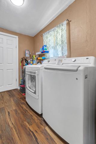 1208 12th Street NW, Albuquerque, NM 87104