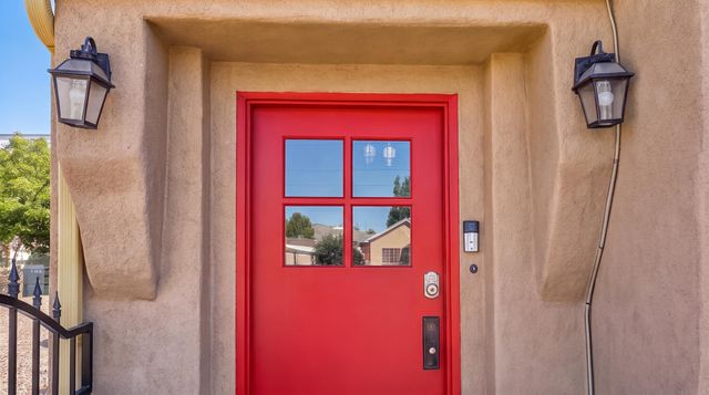 1208 12th Street NW, Albuquerque, NM 87104
