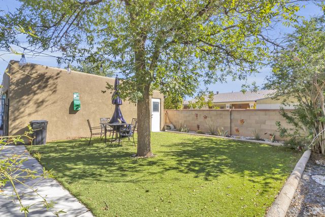 1208 12th Street NW, Albuquerque, NM 87104