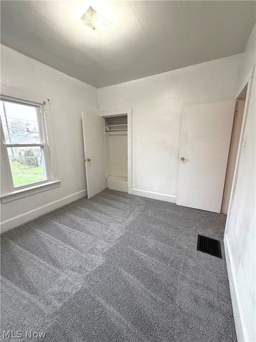 776 Larzelere Avenue, Zanesville, OH 43701