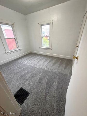 776 Larzelere Avenue, Zanesville, OH 43701