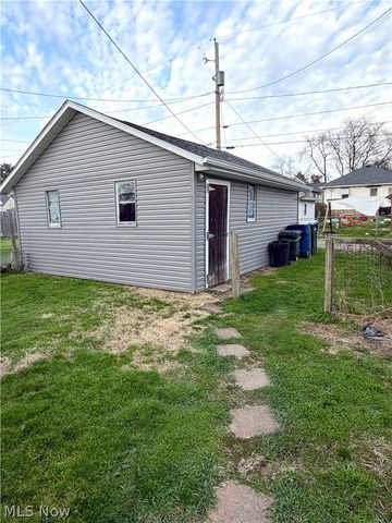 776 Larzelere Avenue, Zanesville, OH 43701