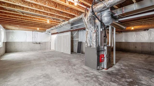 7562 W 106th Place, Crown Point, IN 46307