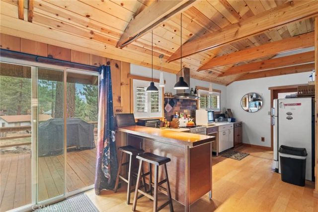 2080 Mojave Scenic Drive, Wrightwood, CA 92397