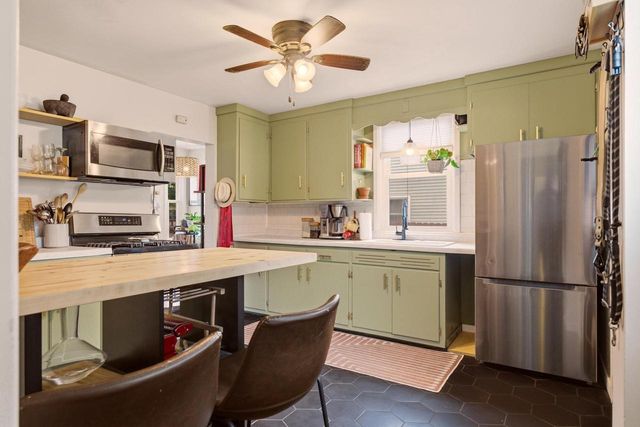 410 21st STREET S, La Crosse, WI 54601
