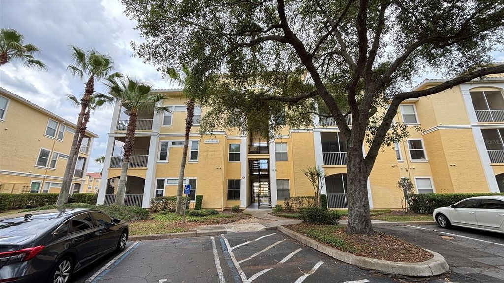 1325 LAKE SHADOW CIRCLE 12104, Maitland, FL 32751