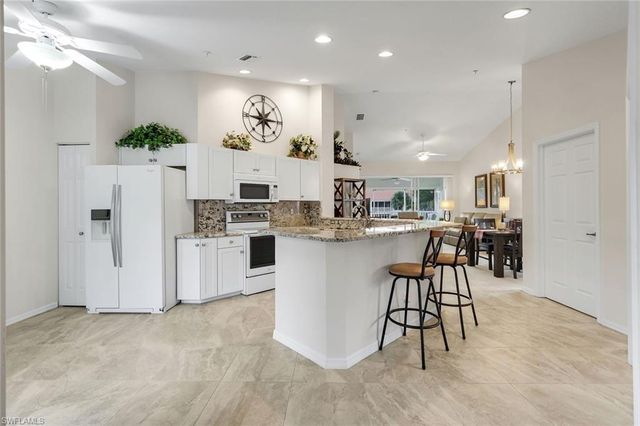 5070 Cedar Springs DR # 204, Naples, FL 34110