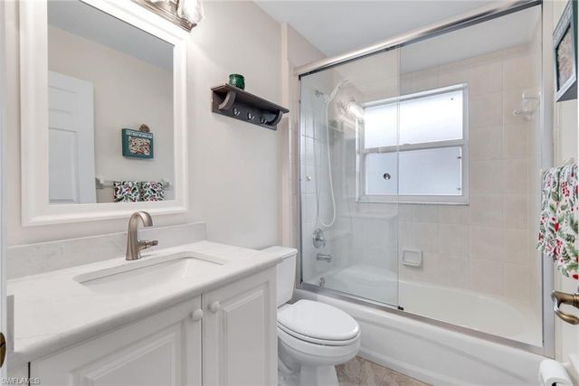 5070 Cedar Springs DR # 204, Naples, FL 34110