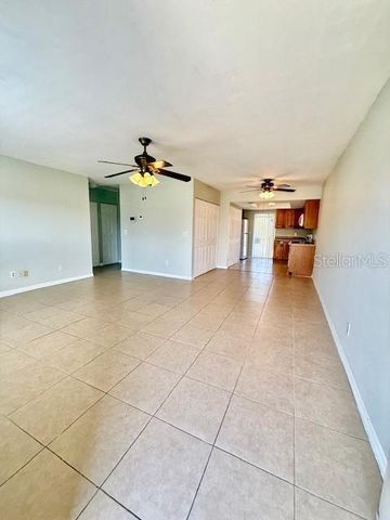 19 LAGO MESA WAY, Kissimmee, FL 34743