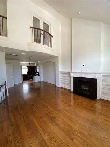 6353 Richmond Avenue 124, Houston, TX 77057