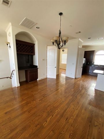 6353 Richmond Avenue 124, Houston, TX 77057