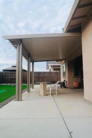 9064 Horvath St, Elk Grove, CA 95624