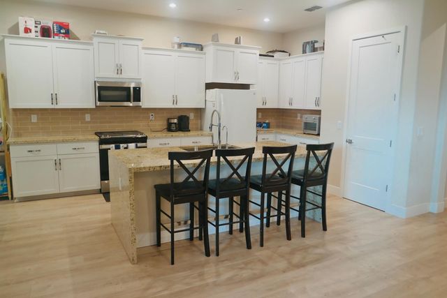 9064 Horvath St, Elk Grove, CA 95624