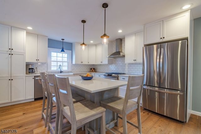 33 Midland Drive, Morris Twp., NJ 07960