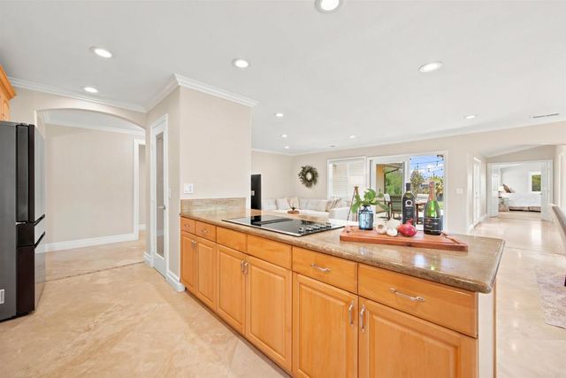 7738 Madrilena Way, Carlsbad, CA 92009