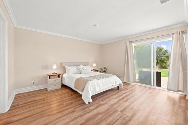7738 Madrilena Way, Carlsbad, CA 92009