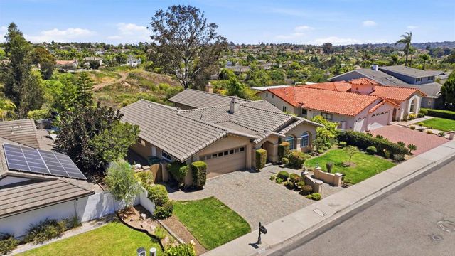 7738 Madrilena Way, Carlsbad, CA 92009