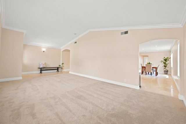 7738 Madrilena Way, Carlsbad, CA 92009