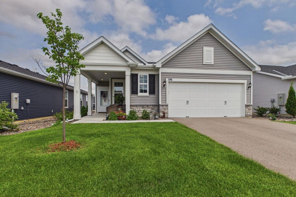 196 Liberty Heights Drive, Chaska, MN 55318