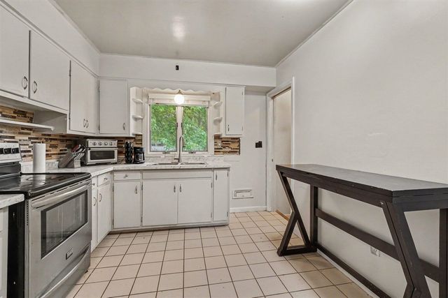 8126 Lorac Street, Portage, MI 49002