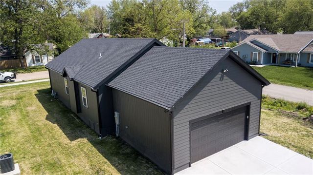 227 E Mill Street, Osawatomie, KS 66064