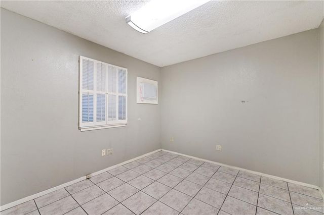 1913 Point West Drive, Edinburg, TX 78539