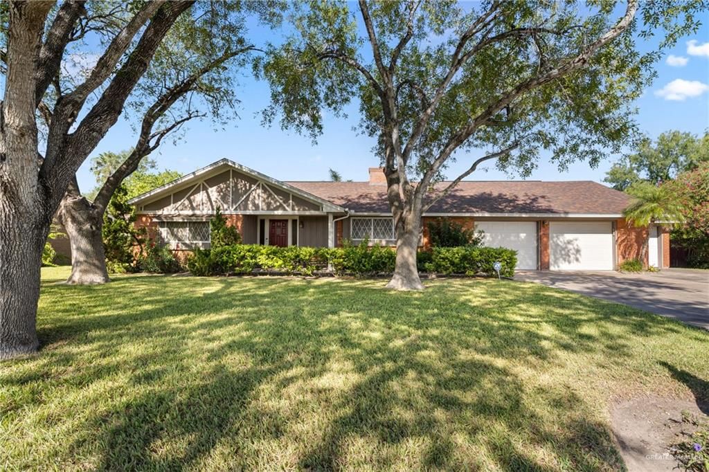 1913 Point West Drive, Edinburg, TX 78539