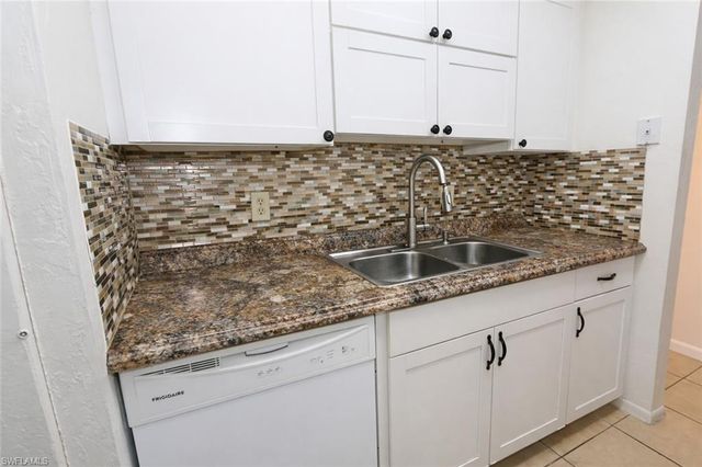 2828 Jackson ST C4, Fort Myers, FL 33901
