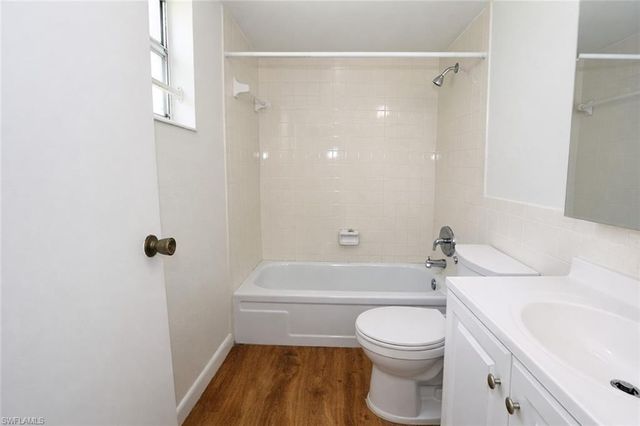 2828 Jackson ST C4, Fort Myers, FL 33901