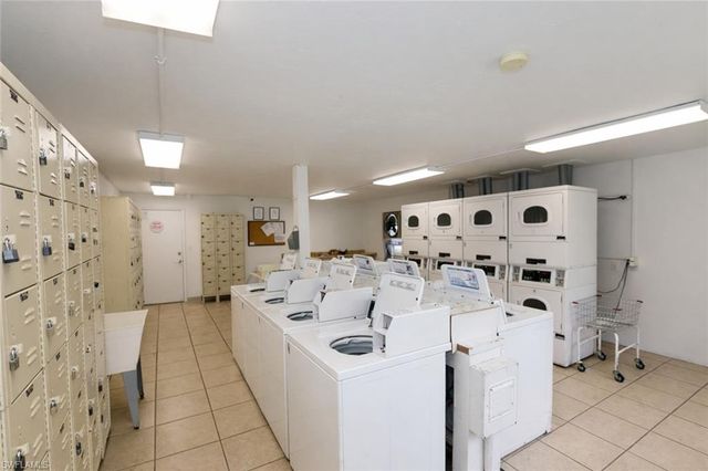 2828 Jackson ST C4, Fort Myers, FL 33901